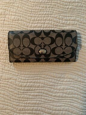 Coach Black and Gray Signature Continental Wallet